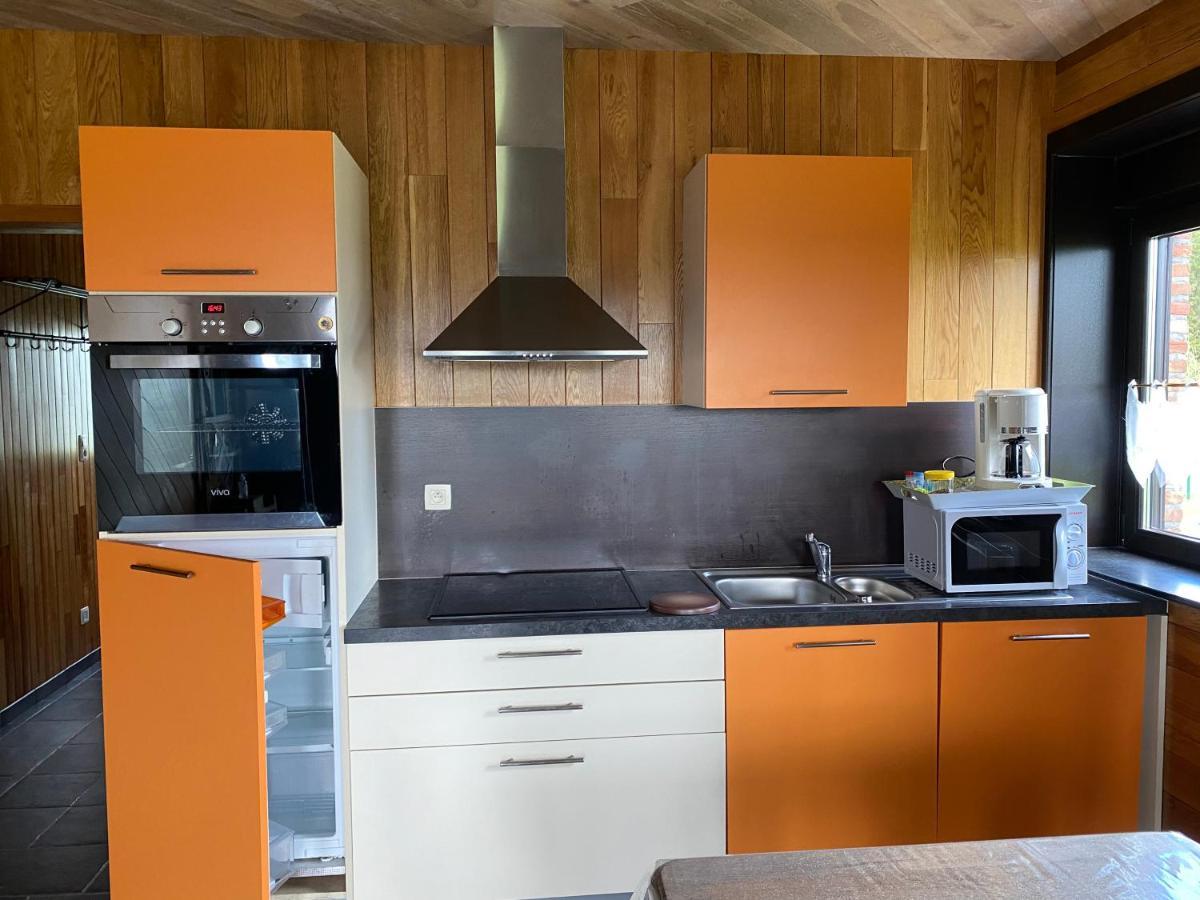 L'Evasion Du Berger Australien Apartment Couvin Bagian luar foto